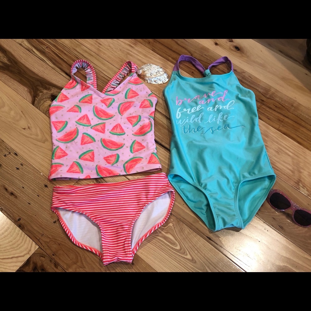 3 piece girls swimsuit set 😎